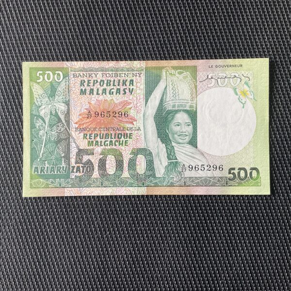 MADAGASCAR: 500 francs ND 1974, Pick 64, joli SUP/XF