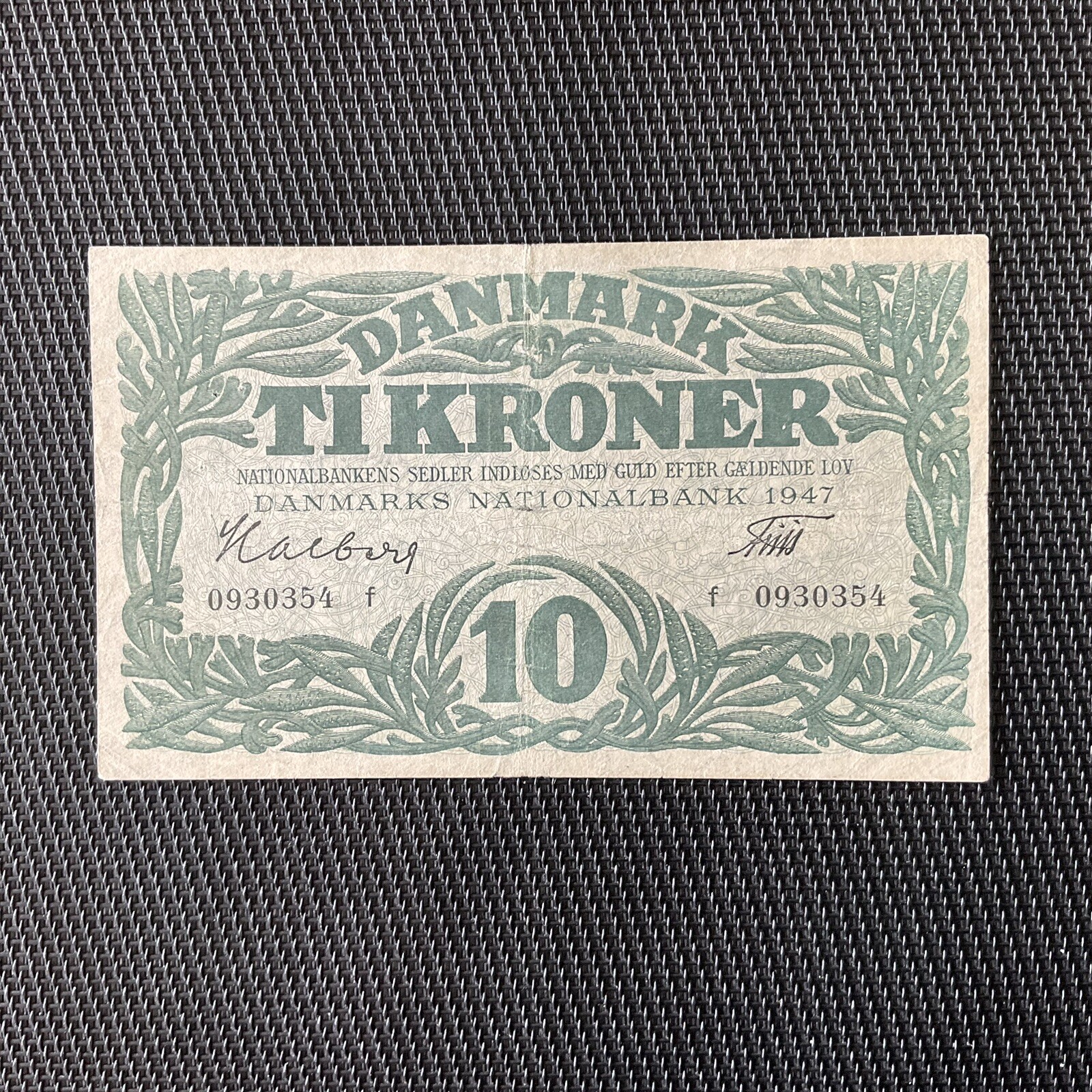 DANEMARK: 10 Kroner 1947, Pick 37f, TTB/VF 💥