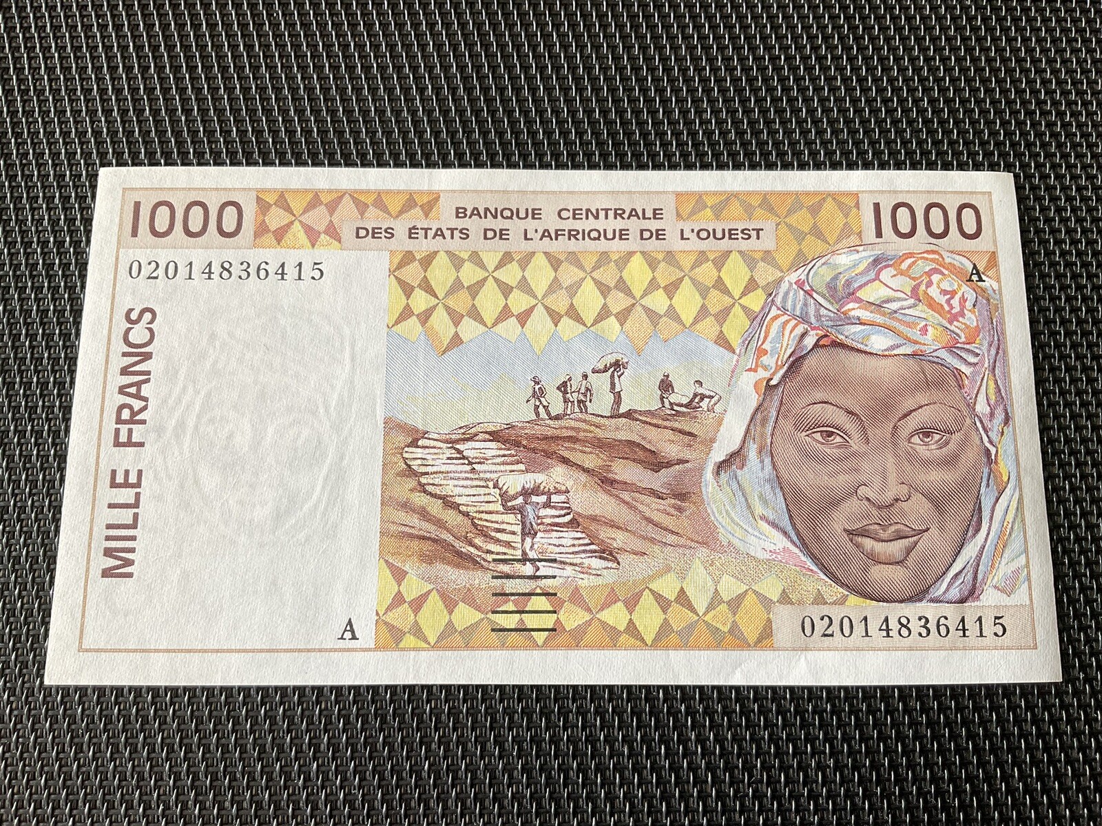 CÔTE D’IVOIRE: 1000F 2002, Pick 111Ak, NEUF/UNC 🔥