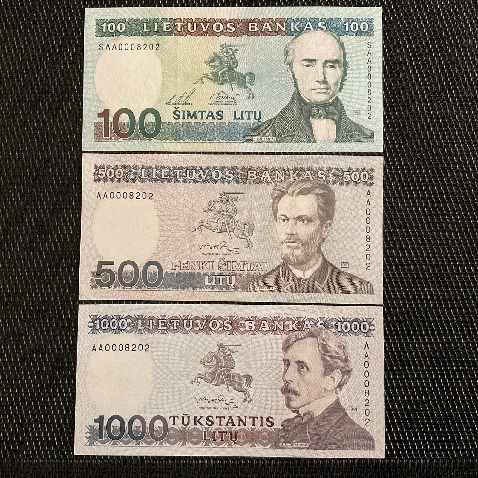 LITUANIE: 100,500 et 1000 Litu 1991/94, N° Identiques, Pick 50b/51/52, NEUFS/UNC