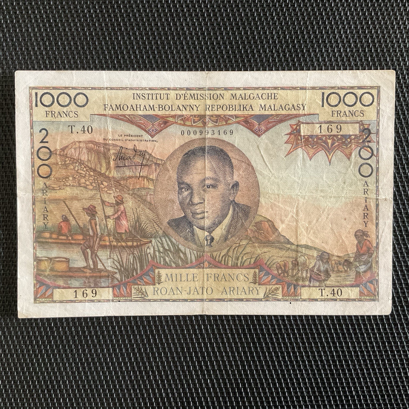 MADAGASCAR: Rare 1000 Francs Tsiranana 1963, Pick 56b, Pr.TTB/VF 🔥