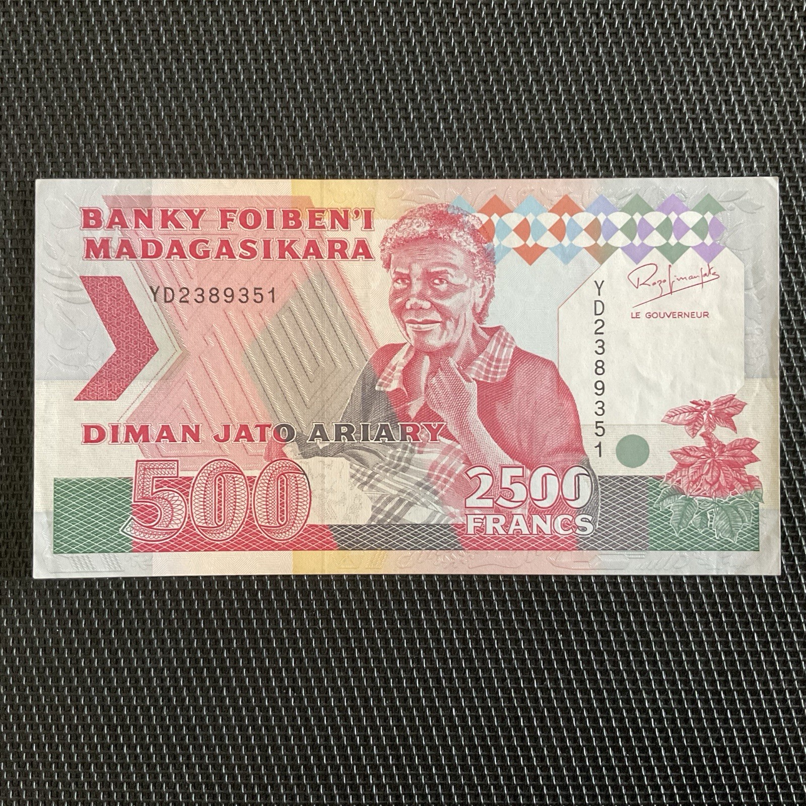 MADAGASCAR: 2500 Francs ND 1993, Pick 72A, SUP+/XF+ 💥