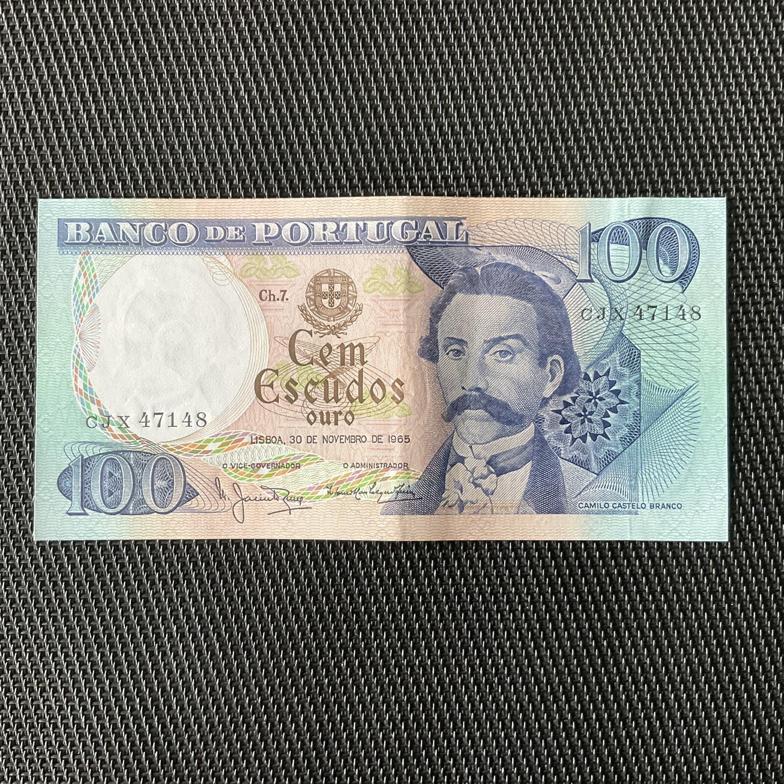 PORTUGAL: 100 Escudos 30/11/1965, Pick 169a, SPL/AU 💥