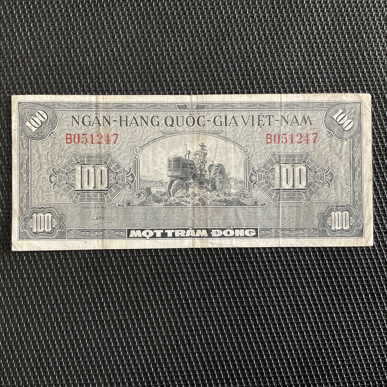 SUD VIETNAM: 100 Dong ND 1955, Pick 8, TTB/VF 🌐