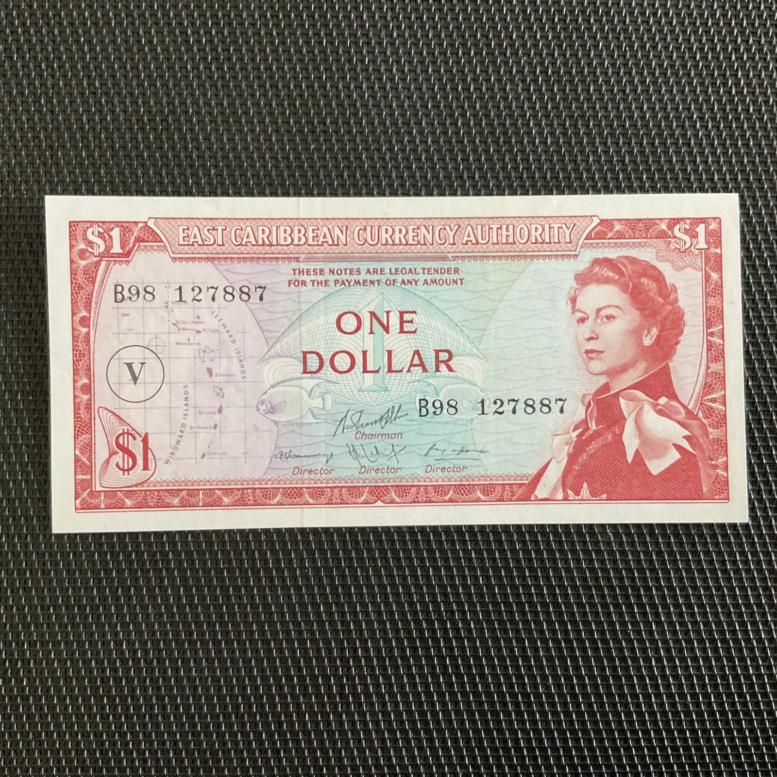 EAST CARIBBEAN: 1 Dollar ND 1965, Lettre V, St Vincent, Pick 13o, NEUF/UNC 🔥