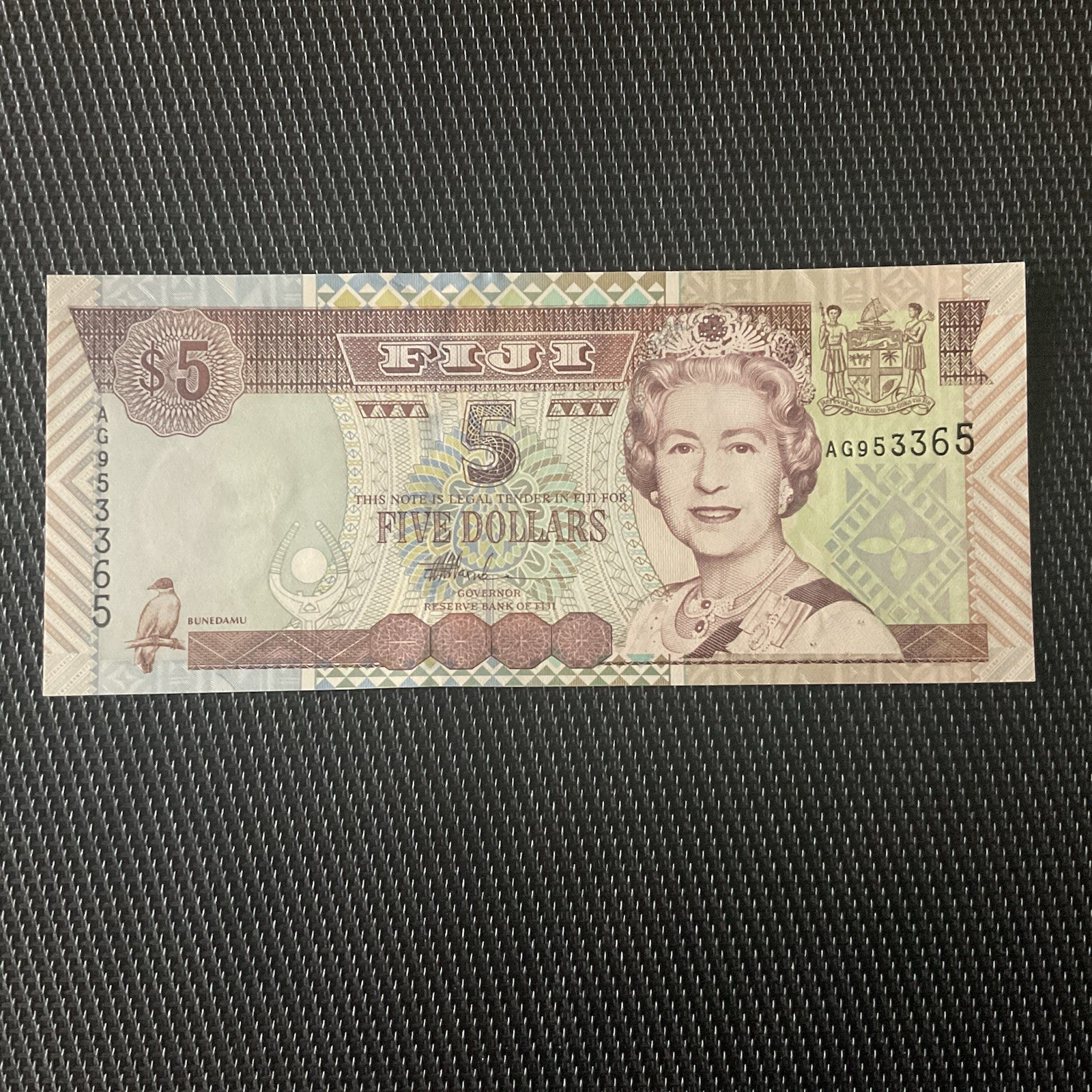 ILES FIDJI: 5 Dollars ND 2002, Pick 105b, NEUF/UNC 🔥