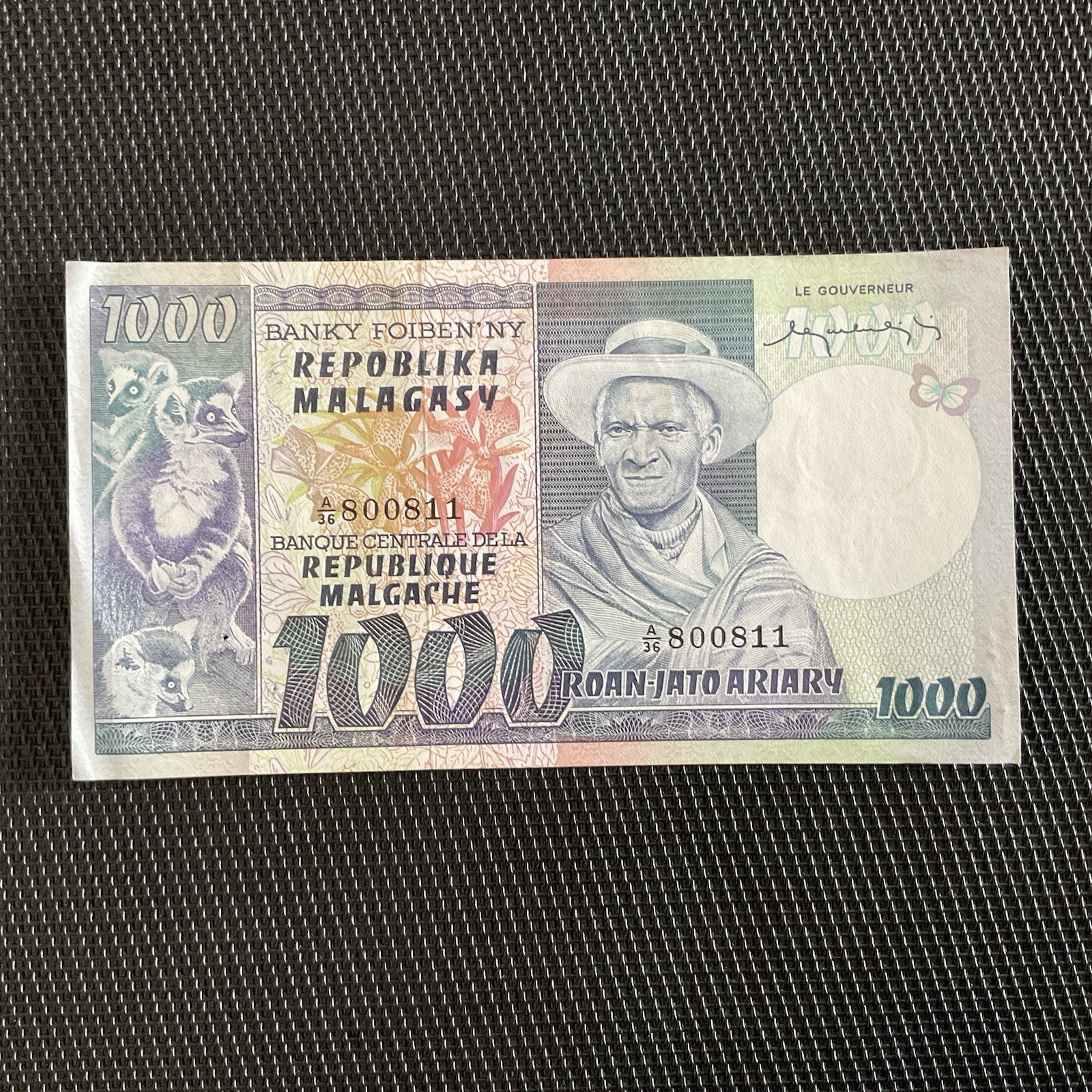 MADAGASCAR: 1000 Francs ND 1974, Pick 65, SUP/XF 🌐