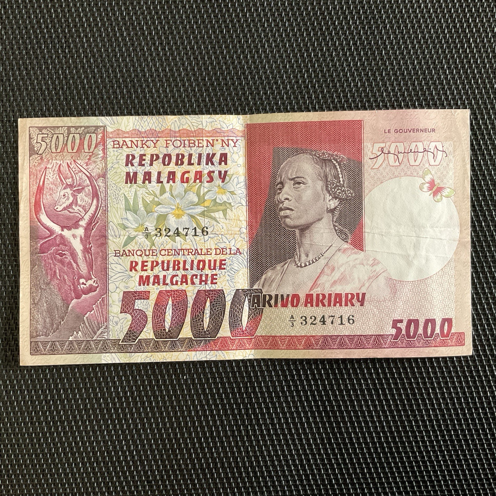 MADAGASCAR: 5000 Francs ND 1974, Pick 66, TTB/VF 🔥
