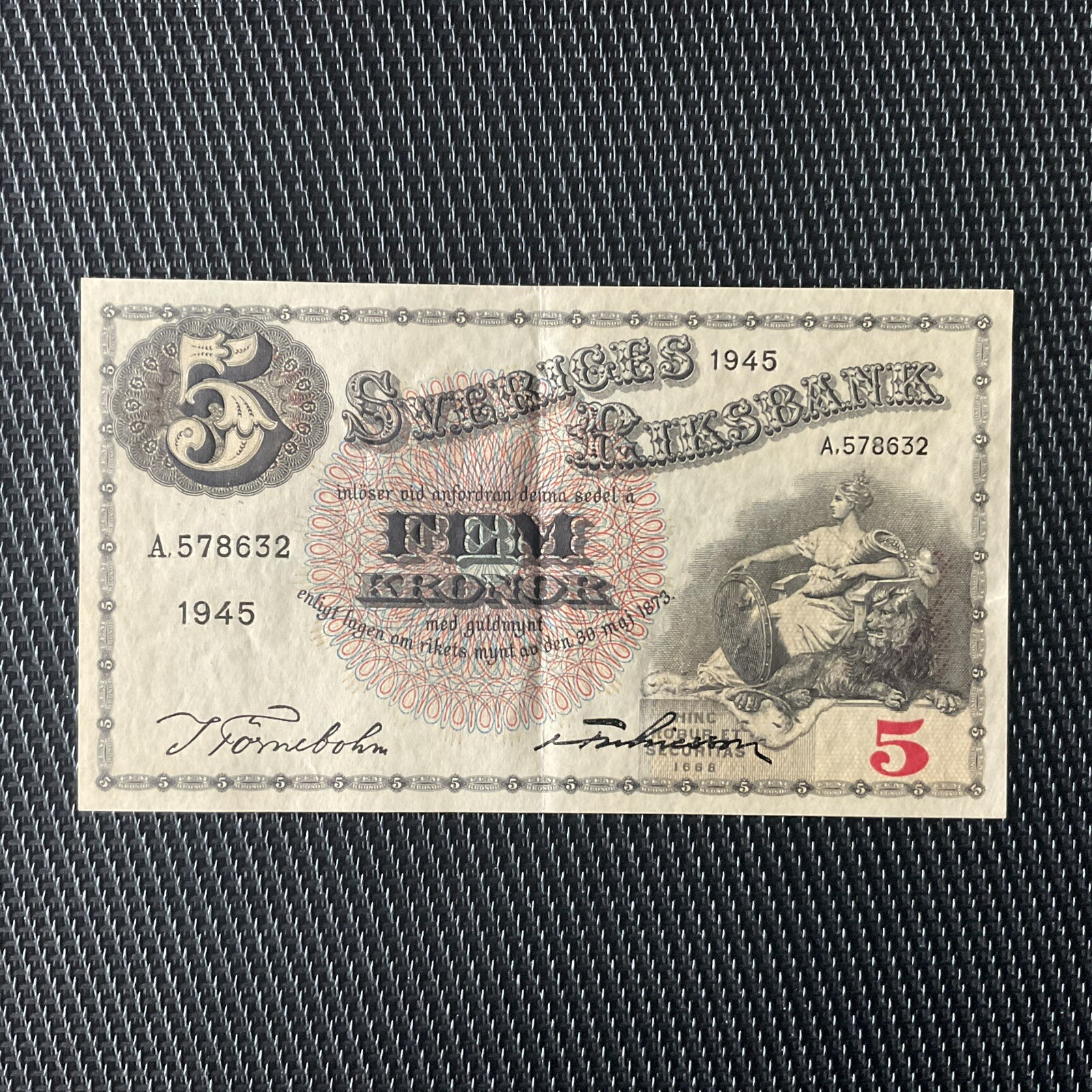 SUÈDE: 5 Couronnes 1945, Pick 33ab, SUP/XF 🌐