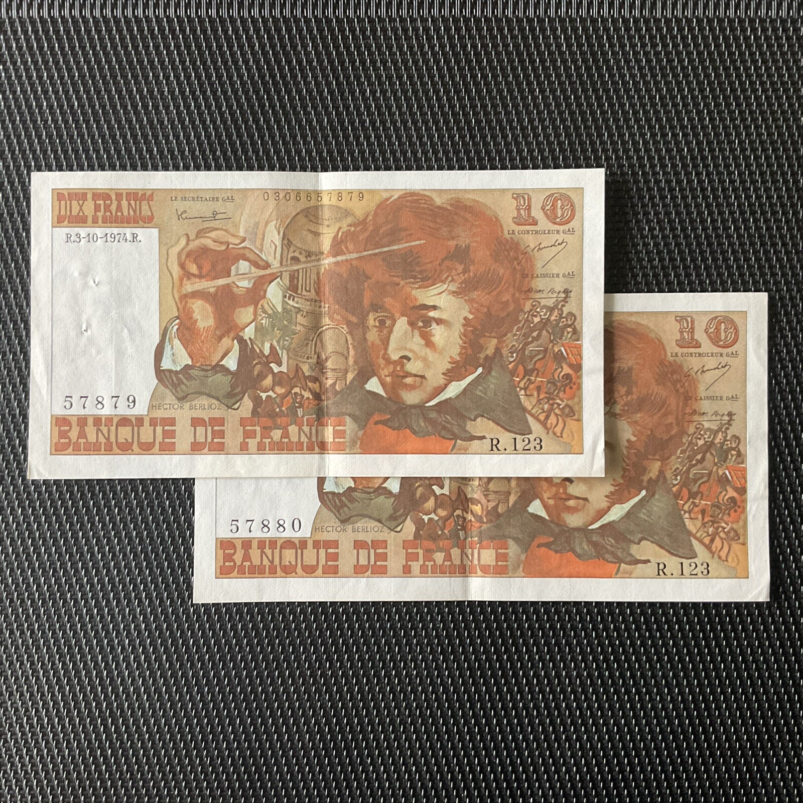 FRANCE: 10F Berlioz 03/10/1974, F63-07a, 2 Numéros Consécutifs, SUP/XF 🇫🇷