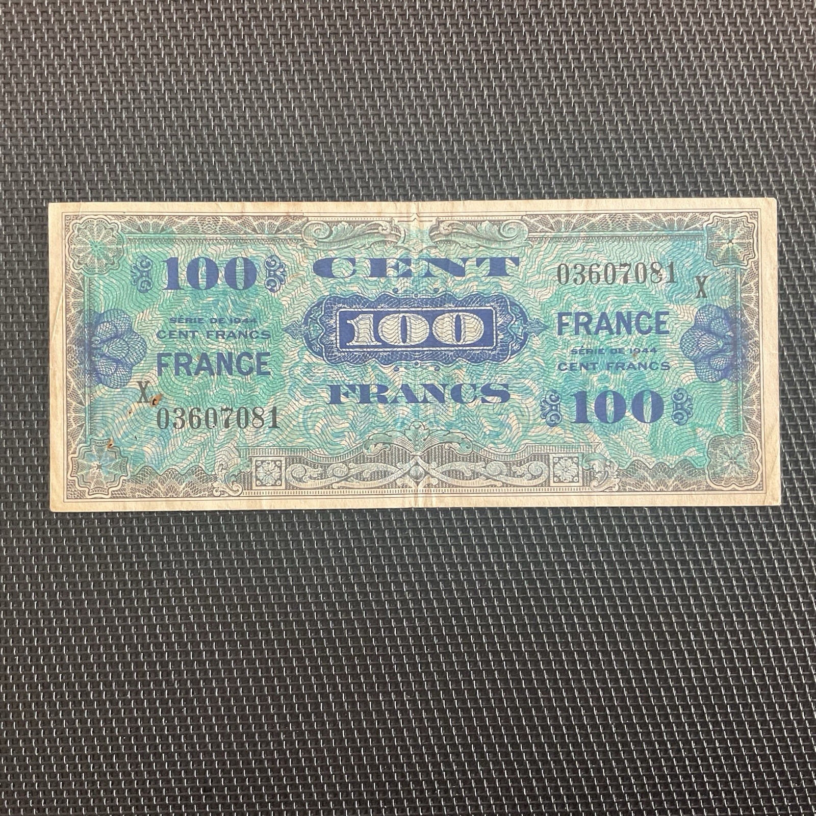 FRANCE: 100F « France » 1945, Série X, VF25-11, TB+/F+ 🇫🇷