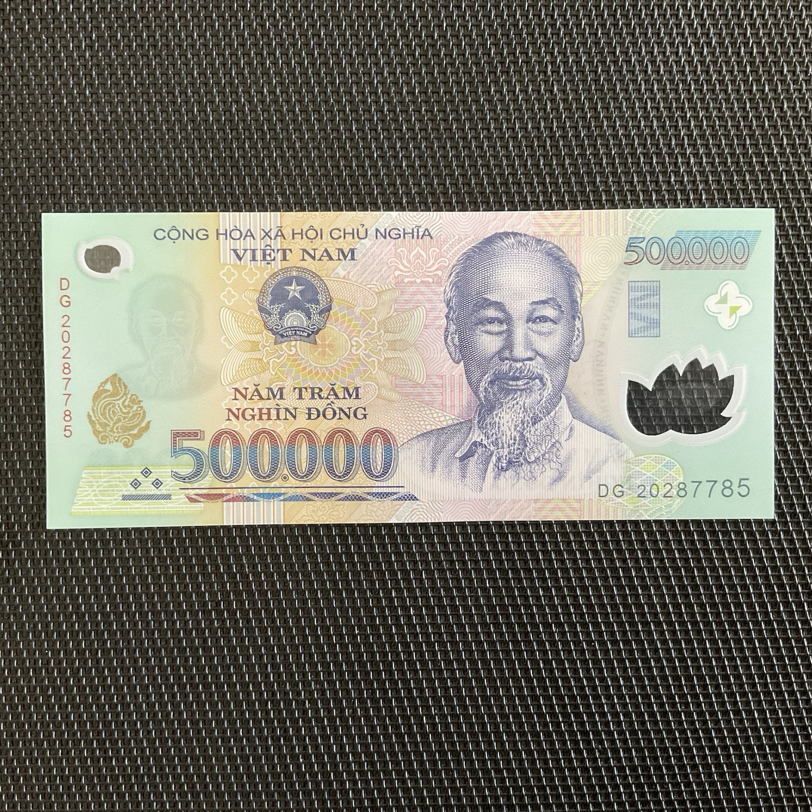 VIETNAM: 500 000 Dong 2020, Polymère, Pick 124, NEUF/UNC 🌐