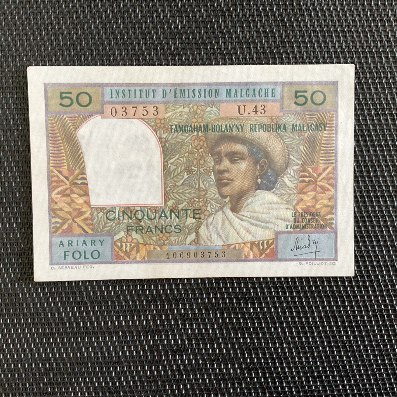 MADAGASCAR: 50 Francs ND 1969, Pick 61, SPL/AU 🔥