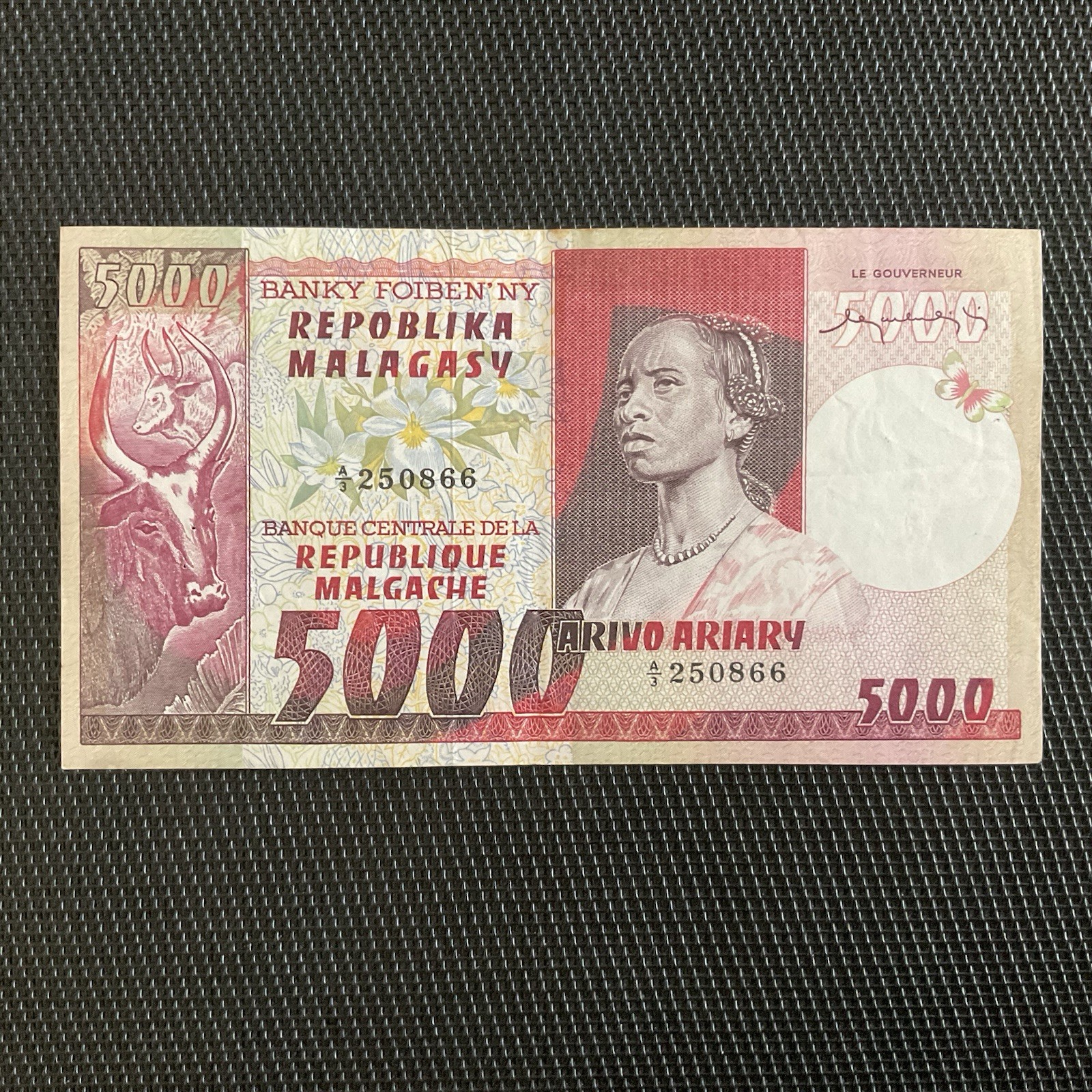 MADAGASCAR: 5000 Francs ND 1974, Alph A3, Pick 66, SUP/XF 🌐